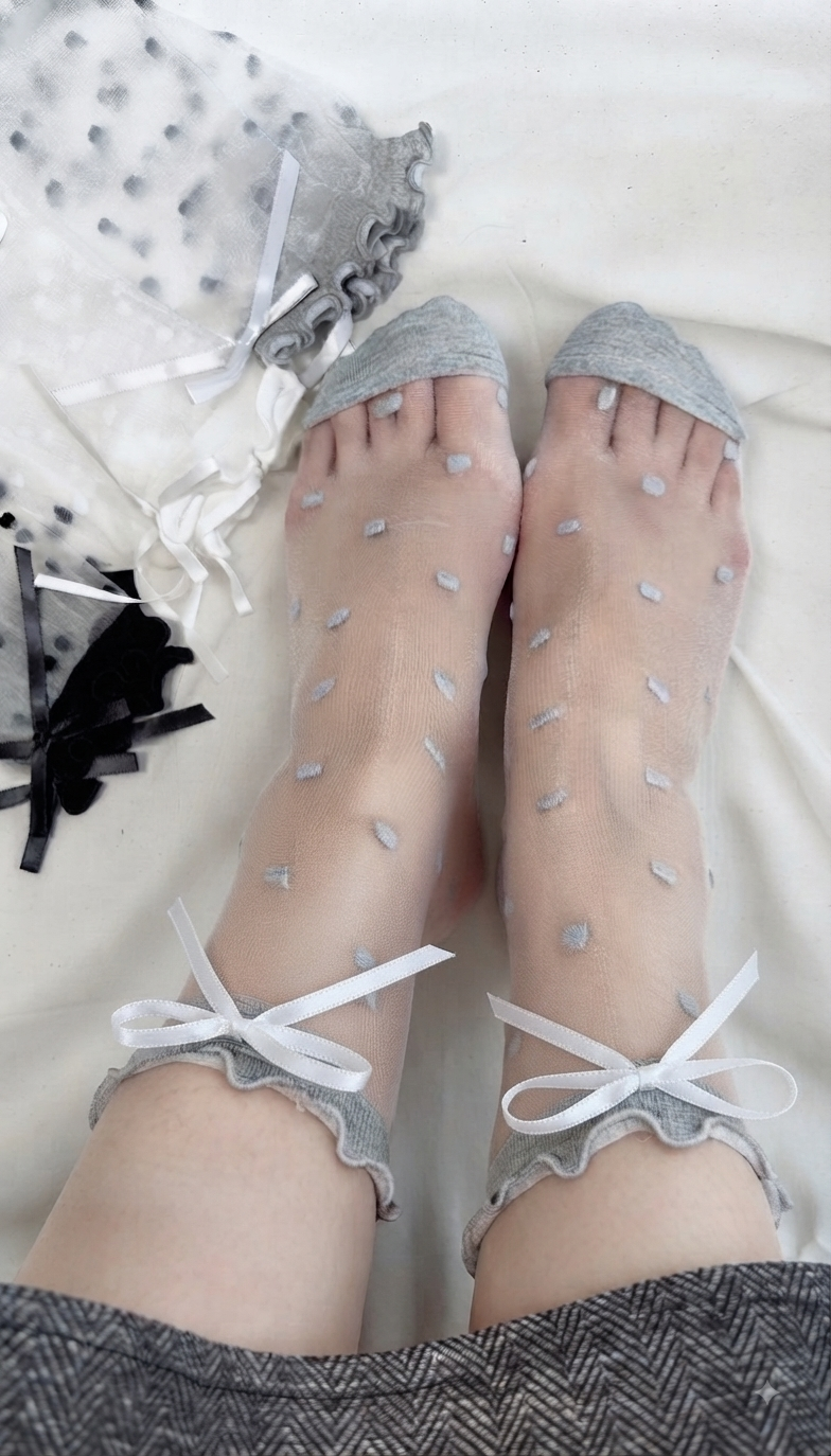 جوراب شیشه ای فانتزی رنگ طوسی